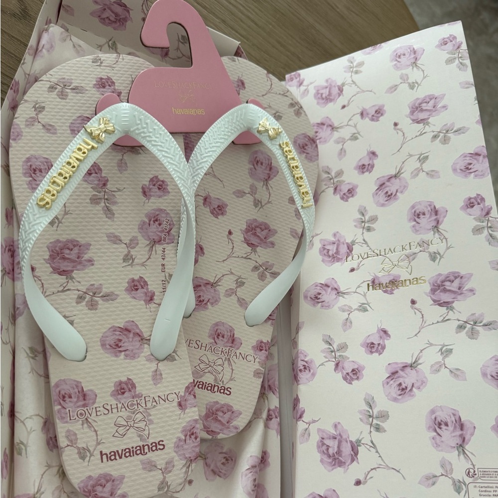 Love Shack Fancy x Havaianas White and Pink Sandals with Floral Design full set